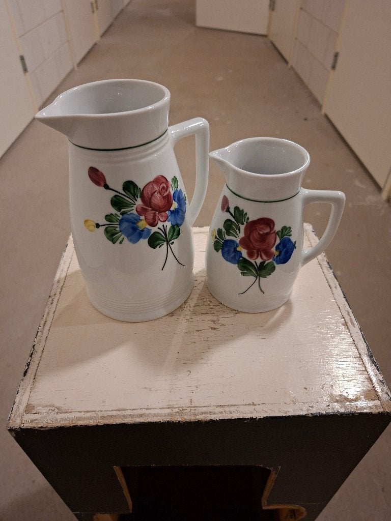 Lilien Pitcher Porseleinen Vaasjes, Ophalen of Verzenden