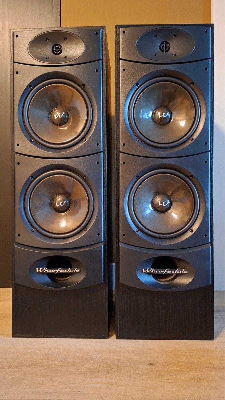 Wharfedale Valdus 400 Vloerstaande Luidsprekers - Set, Vloerstaande luidspreker, Gebruikt, Wharfedale, Geschikt voor surround/home cinema