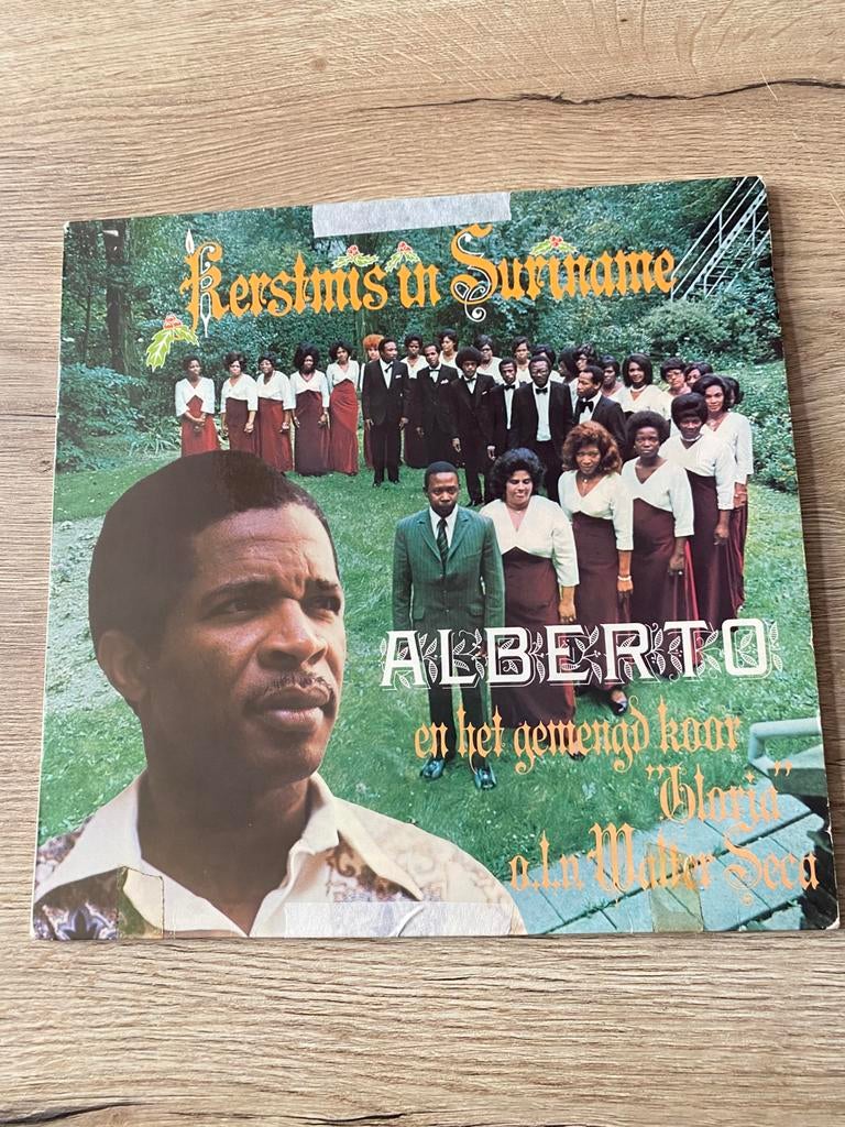 Kerstmis in Suriname – Alberto & Gemengd Koor Gloria, Cd's en Dvd's, Vinyl | Wereldmuziek, Ophalen of Verzenden, Gebruikt, 12 inch