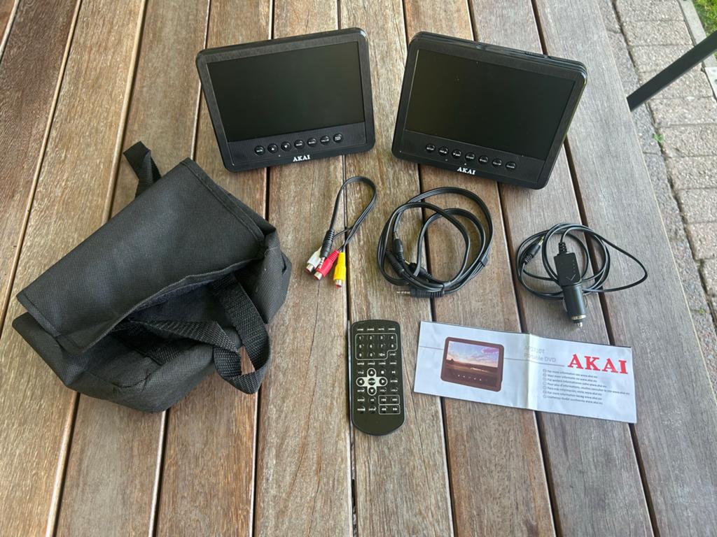 AKAI Draagbare DVD/USB Spelers (2x)met USB -Ideaal voor Auto, Audio, Tv en Foto, Dvd-spelers, Gebruikt, Draagbaar, Ophalen, Overige merken
