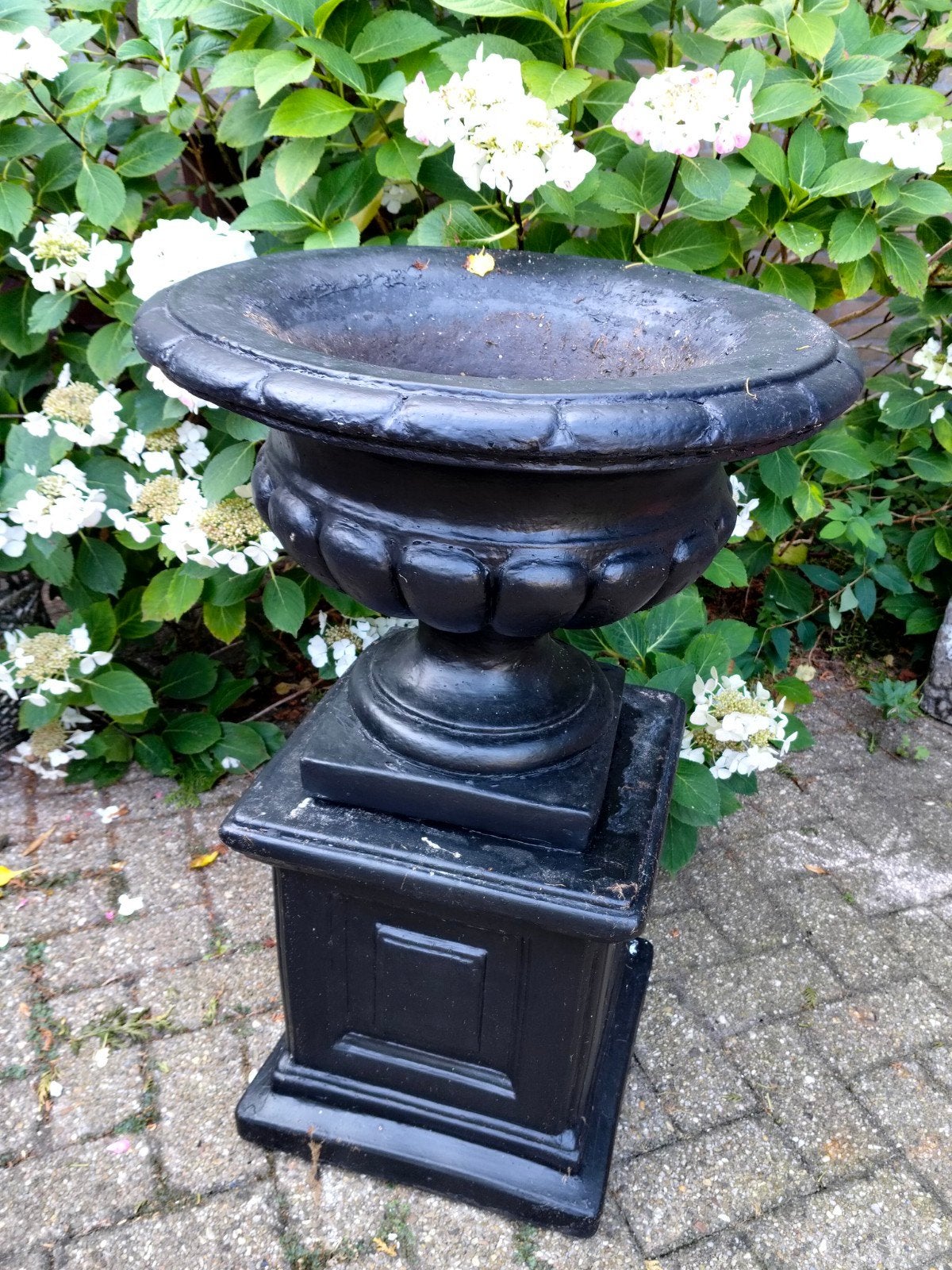 Tuinvaas op sokkel, Tuin en Terras, Tuinvazen, Ophalen, Gebruikt