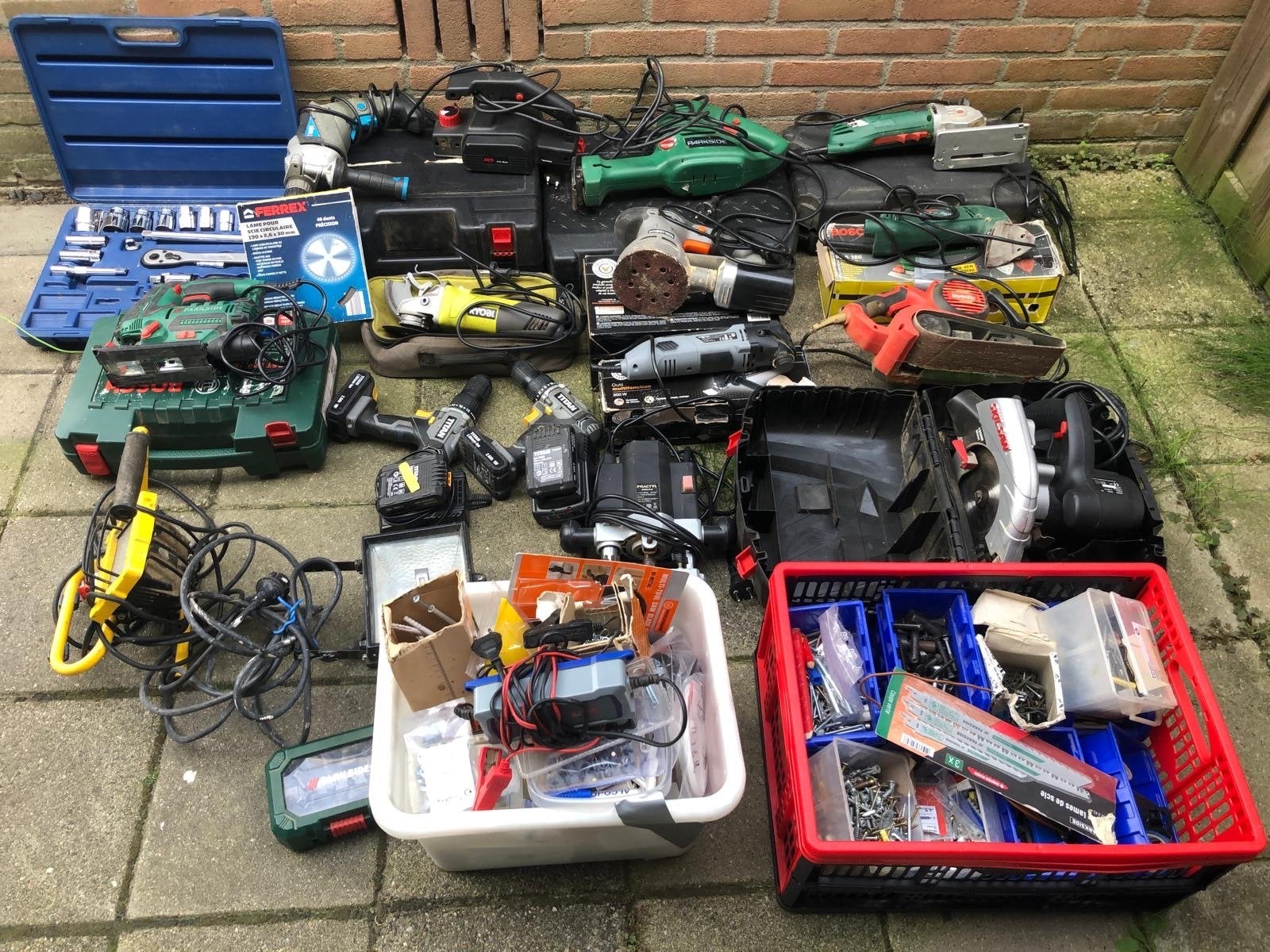 Grote partij elektrisch en handgereedschap