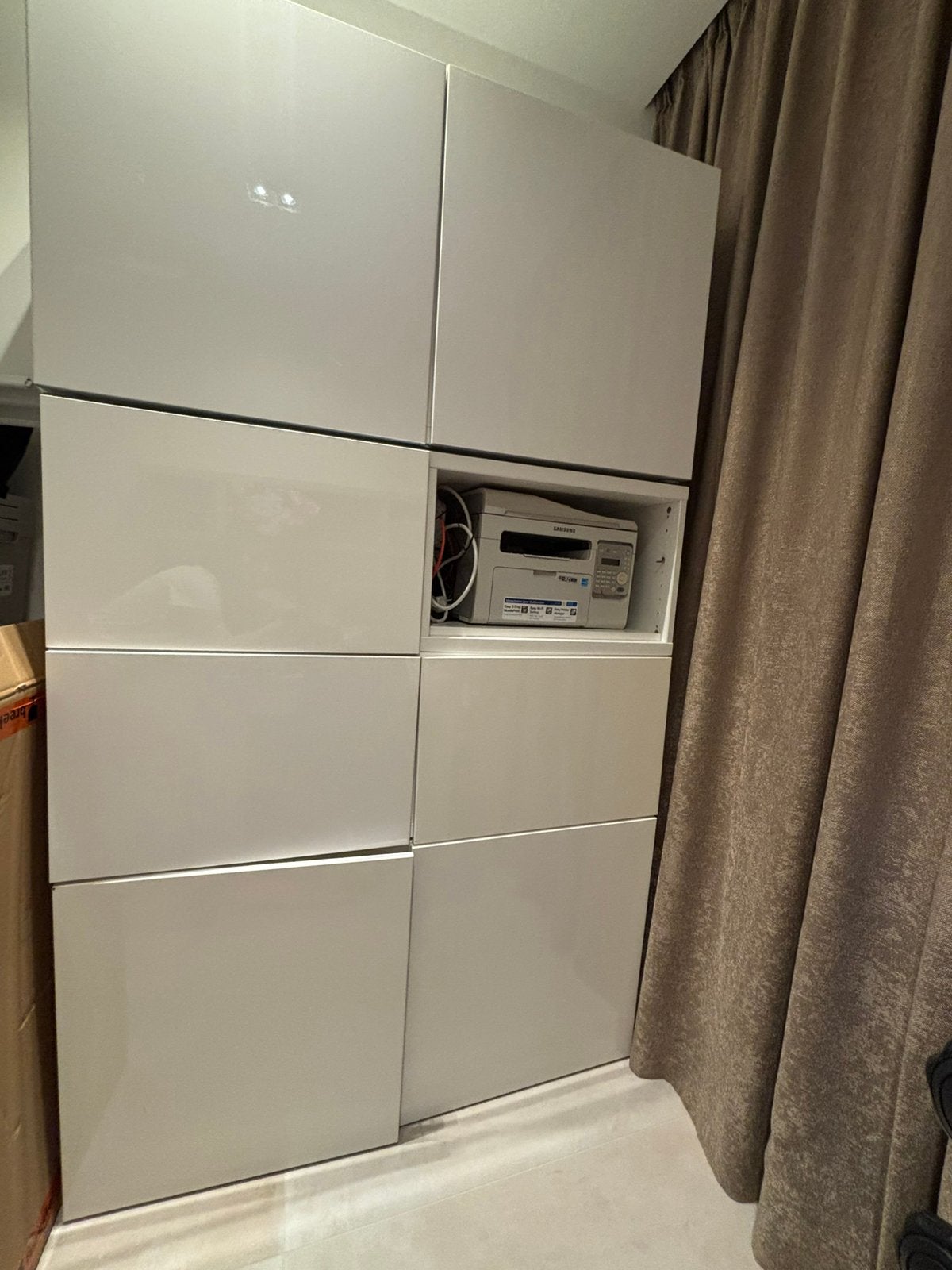Besta ikea kast tv meubel, Ophalen, Zo goed als nieuw, Wit