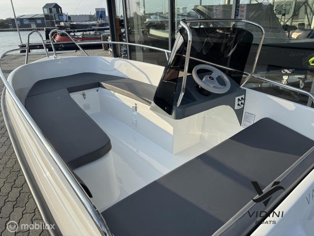Nieuwe Valory V440 open met Tohatsu 9.8, Nieuw, Buitenboordmotor, Benzine