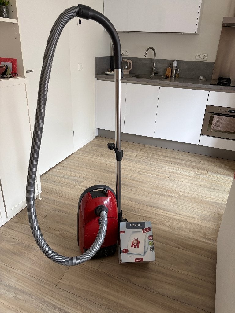 Miele S380 Electronic 1800W (slede)stofzuiger + 6 zakken, Gebruikt, 1600 tot 2000 watt, Miele, Sledestofzuiger