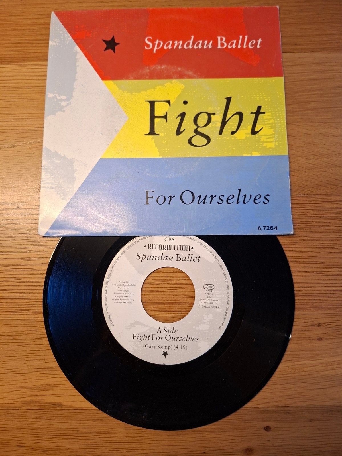 Spandau Ballet - Fight For Ourselves (7 inch vinyl single), Cd's en Dvd's, Vinyl Singles, Gebruikt, 7 inch, Ophalen of Verzenden