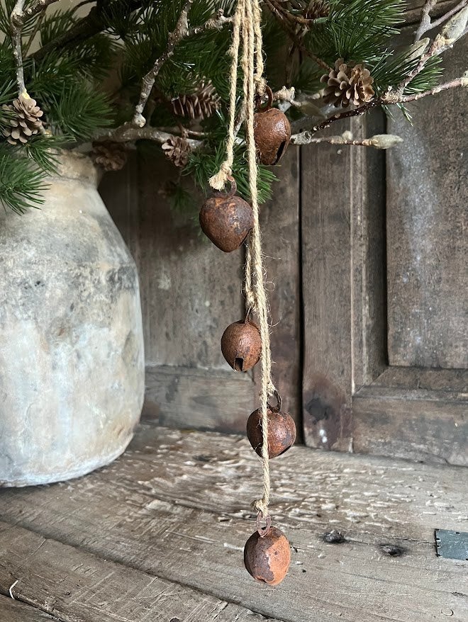Roestige belletjes aan touw, Sliedrecht, Nieuw, Ophalen of Verzenden, Home Fourteen
