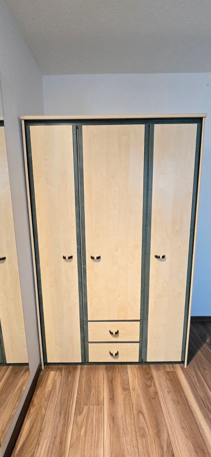 GRATIS, GRATIS, GRATIS...Kledingkast met lades, deuren en pl, Gebruikt, 100 tot 150 cm, Modern, 150 tot 200 cm