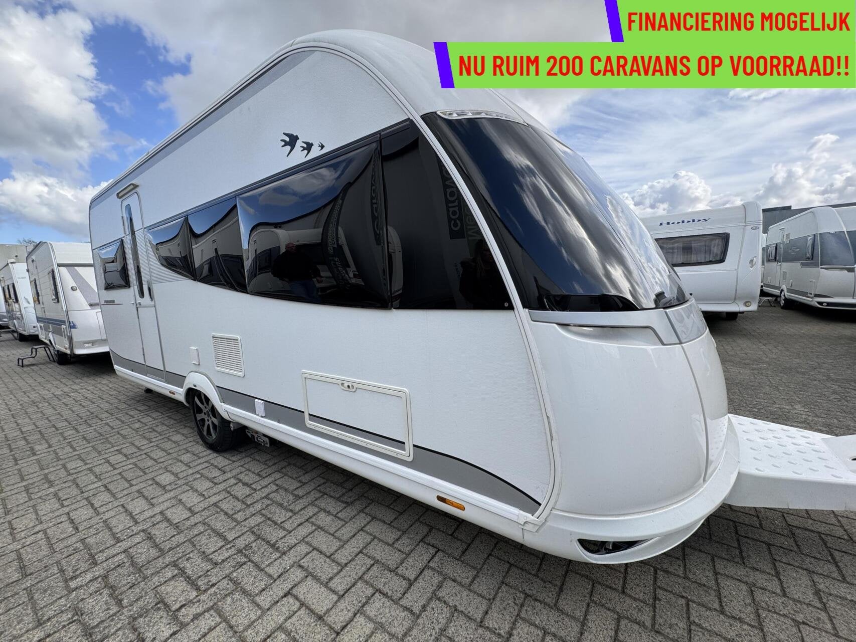 Hobby PREMIUM 495 UL ENKELE BEDDEN, RONDZIT, MOVER VOORTENT, Mover, Rondzit, Hobby, 7 tot 8 meter