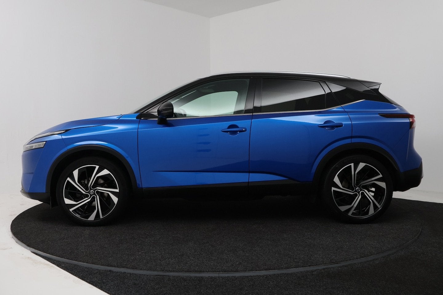 Nissan QASHQAI 1.3 MHEV Xtronic Tekna Plus (PANO, TREKHAAK,, Euro 6, Blauw, Hybride Elektrisch/Benzine, Qashqai