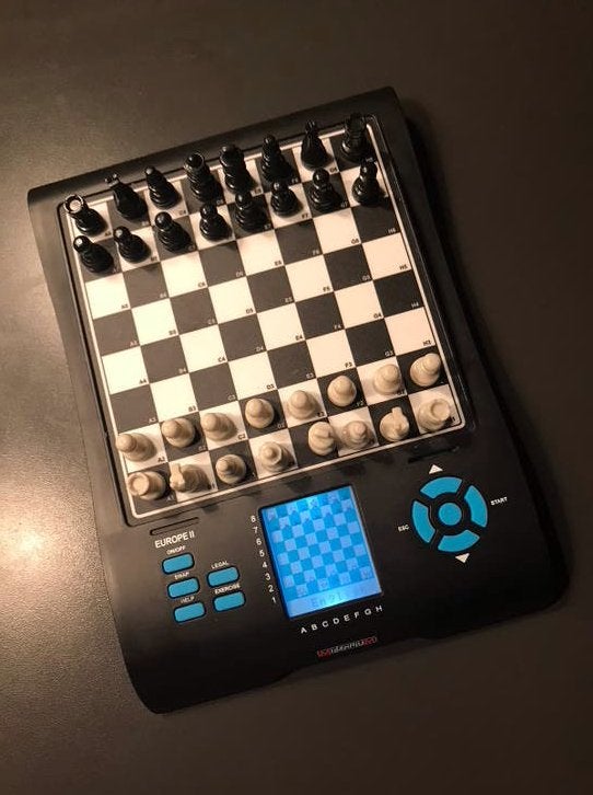 SCHAAKCOMPUTER SPEL NIEUWSTAAT!!!, Ophalen of Verzenden, Zo goed als nieuw