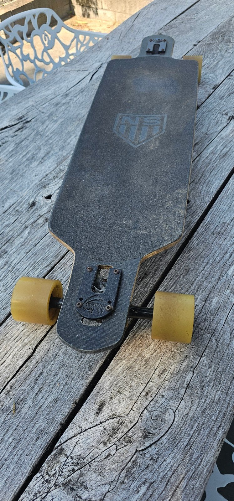 Longboard - Paar keer gebruikt, zo goed als nieuw, Ophalen of Verzenden, Zo goed als nieuw, Skateboard, Longboard