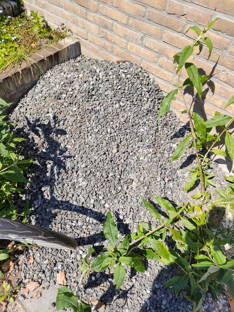 Antraciet split ca 3 volle kruiwagens, Tuin en Terras, Grind, Keien en Split, Gebruikt, Split, Antraciet, Basalt, Ophalen of Verzenden