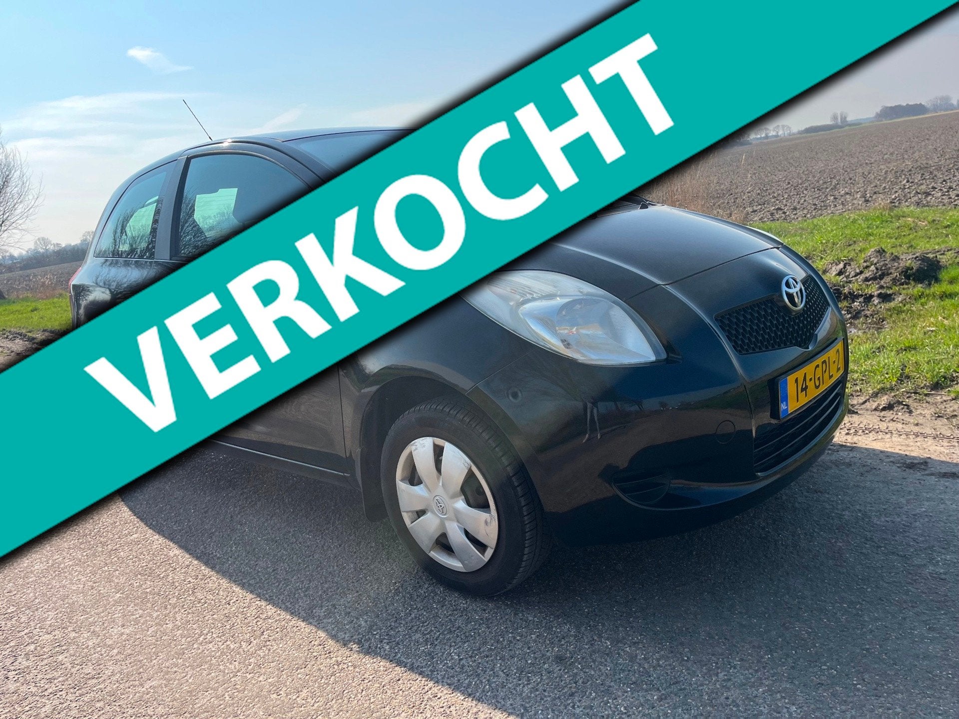 Toyota Yaris 1.0 VVTi / 129.000 nap 2008, Voorwielaandrijving, 750 kg, Zwart, Origineel Nederlands