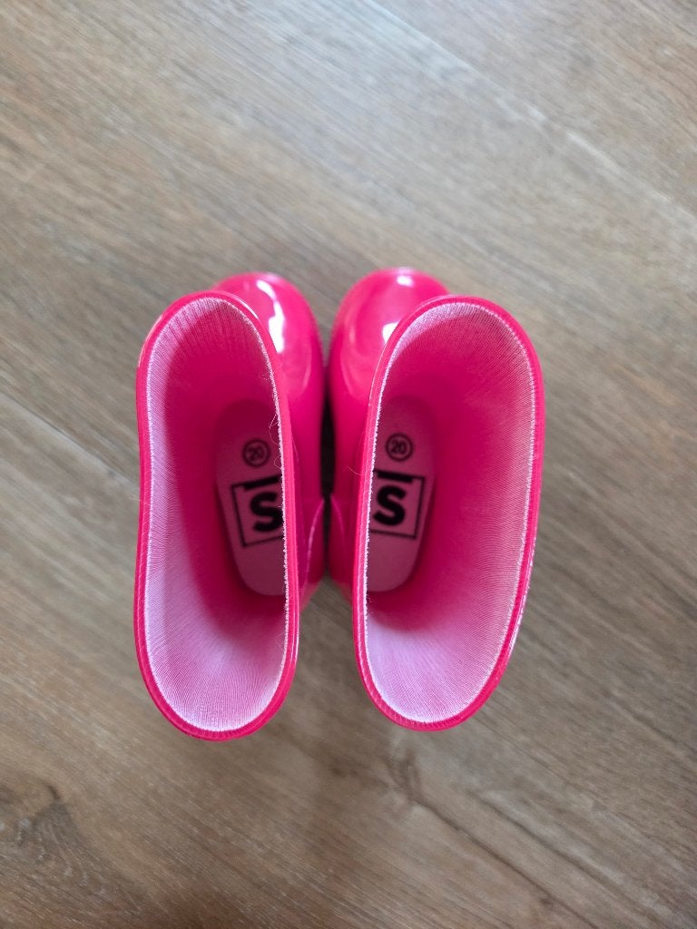 Nieuwe kinder regenlaarzen, Kinderen en Baby's, Kinderkleding | Schoenen en Sokken, Meisje, Nieuw, Ophalen of Verzenden, Laarzen