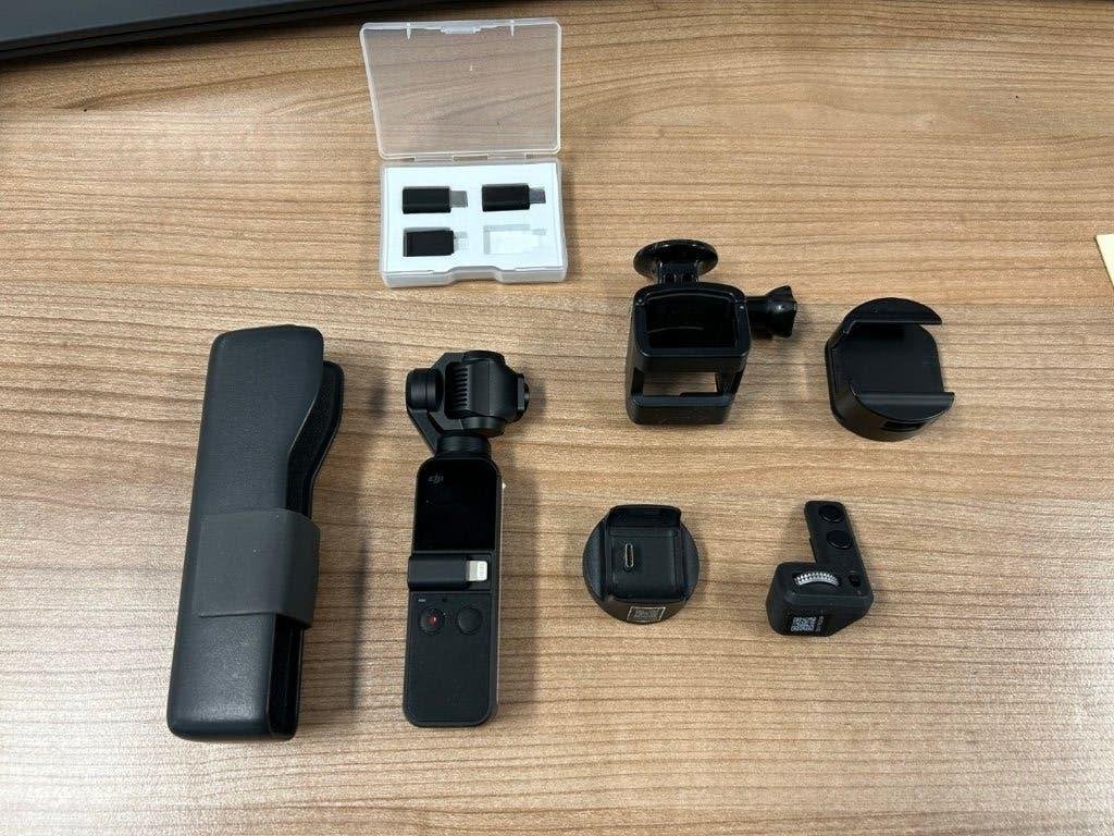 DJi OSMO pocket - 4K camera met veel acccesoires (Wifi etc), Minder dan 8x, Zo goed als nieuw, Geheugenkaart, Camera