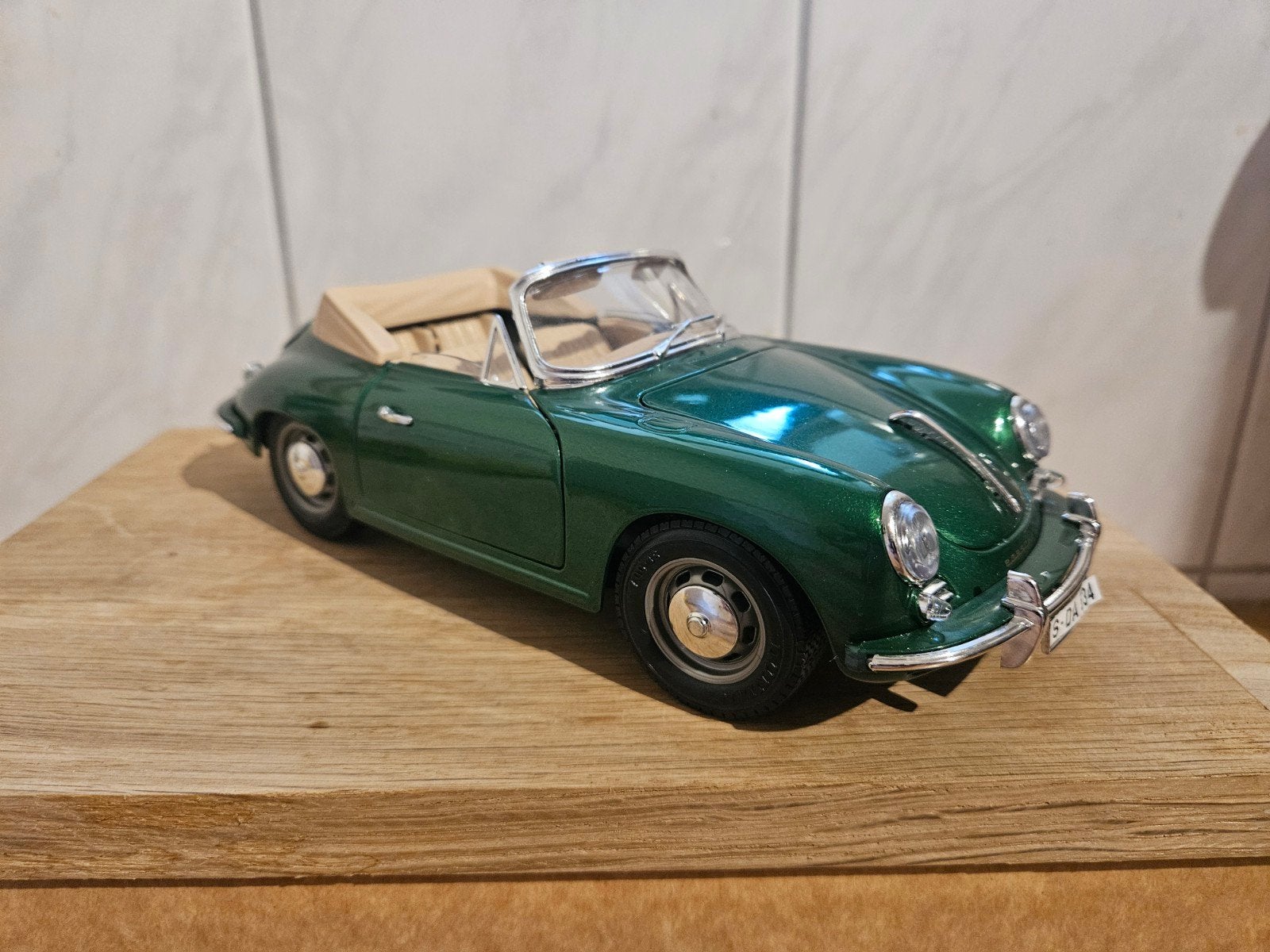 Burago 1961 Porsche 356 A Cabriolet, Ophalen of Verzenden, Zo goed als nieuw, Bburago