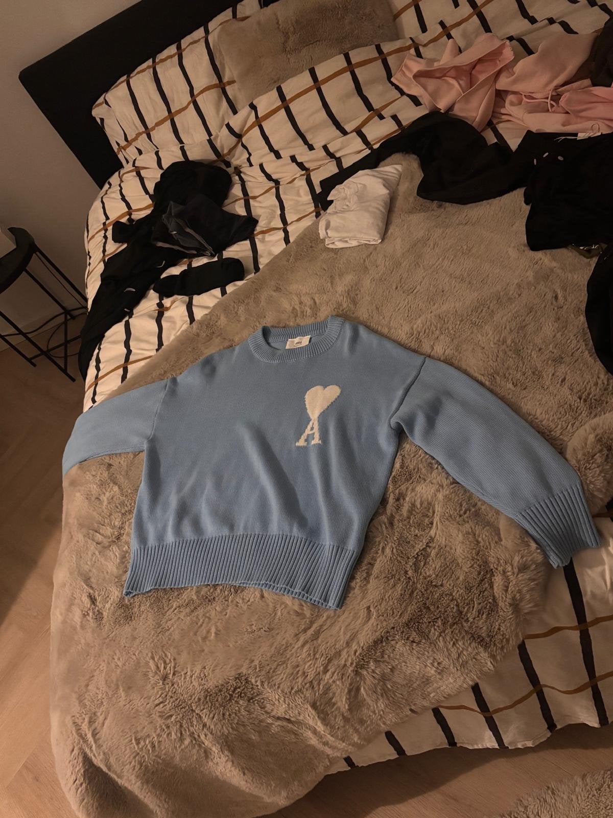 Ami Paris Sweater, Ophalen of Verzenden, Zo goed als nieuw, Maat 48/50 (M), Blauw