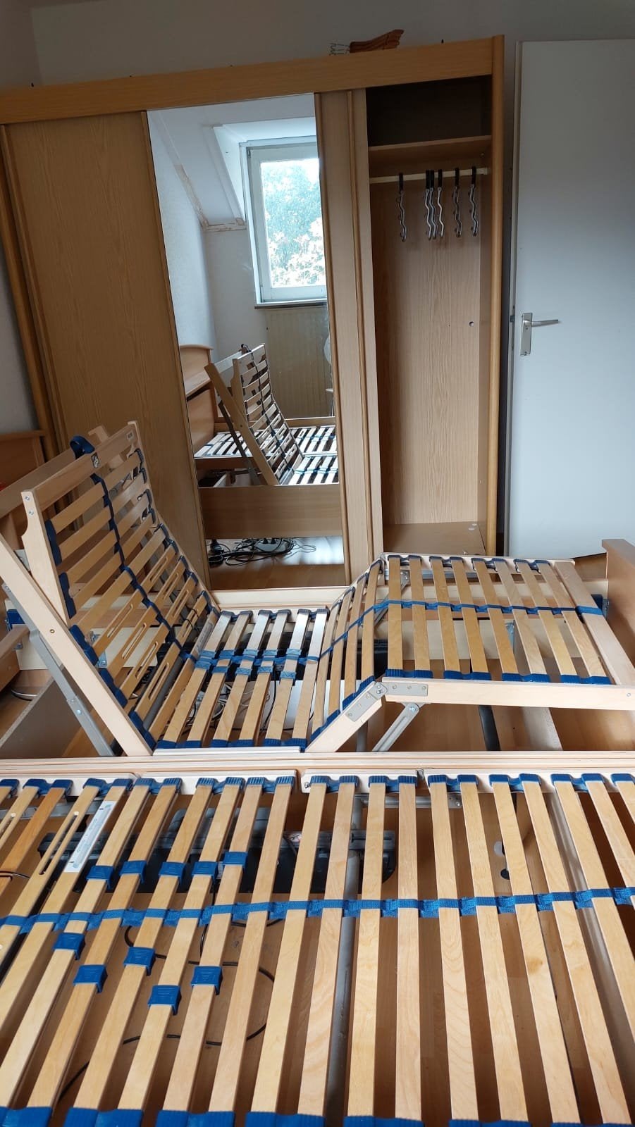 2 electr verstelbare lattenbodems, Overige kleuren, Tweepersoons, Ophalen of Verzenden, 180 cm