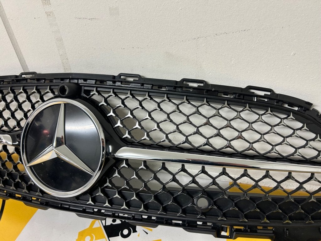 Mercedes-Benz C-klasse W206 AMG Diamond Grille A2068882100, Info@fabrikant.eu, Mercedes-Benz, Ophalen of Verzenden, Bumper