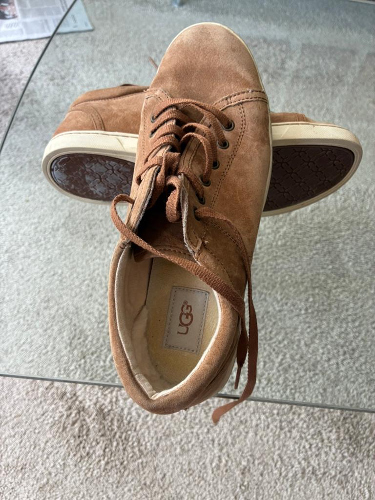 UGG dames schoen maat 40 bruin, Ophalen of Verzenden, Zo goed als nieuw, Bruin