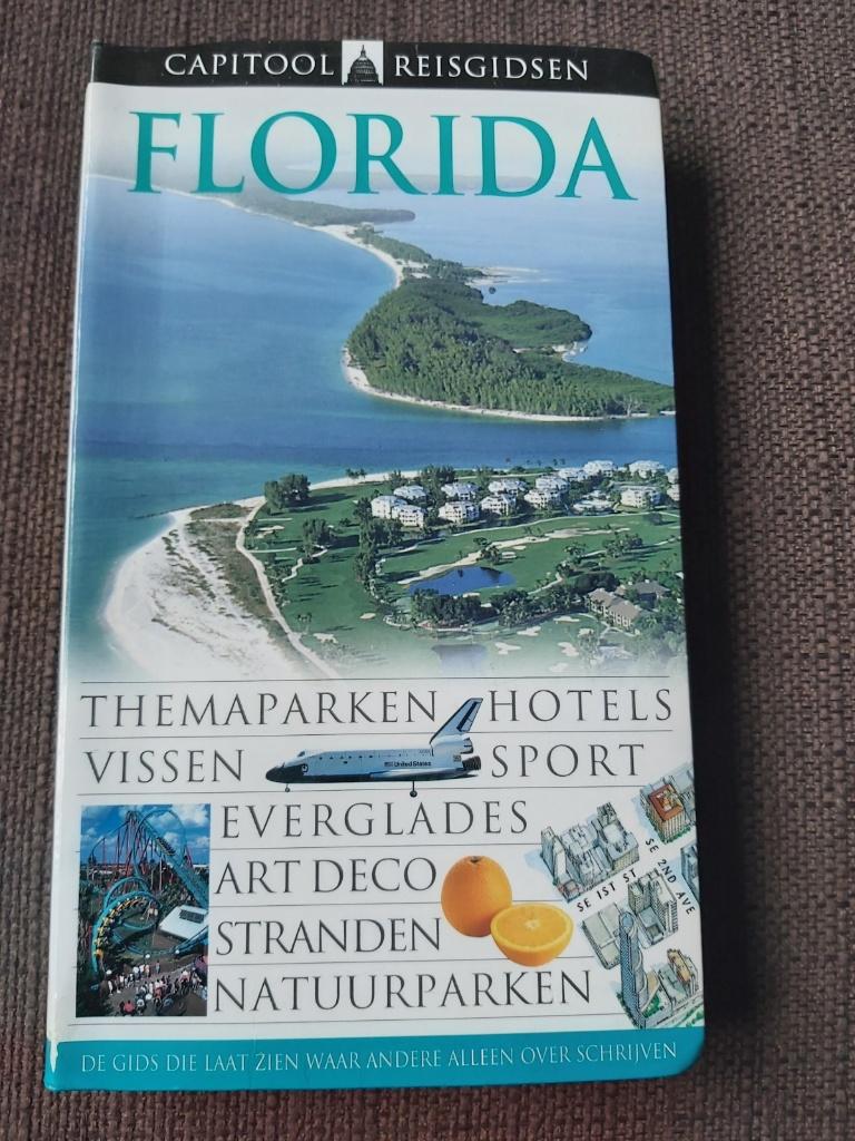 Capitool reisgids - Florida (USA), Boeken, Reisgidsen, Gelezen, Capitool, Ophalen of Verzenden, Reisgids of -boek