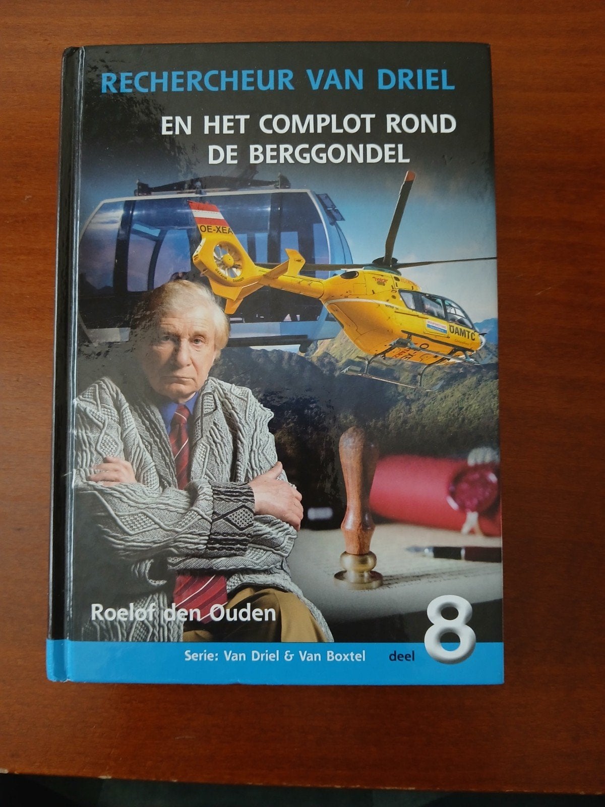 Rechercheur Van Driel en het complot rond de berggondel, Ophalen of Verzenden, Zo goed als nieuw
