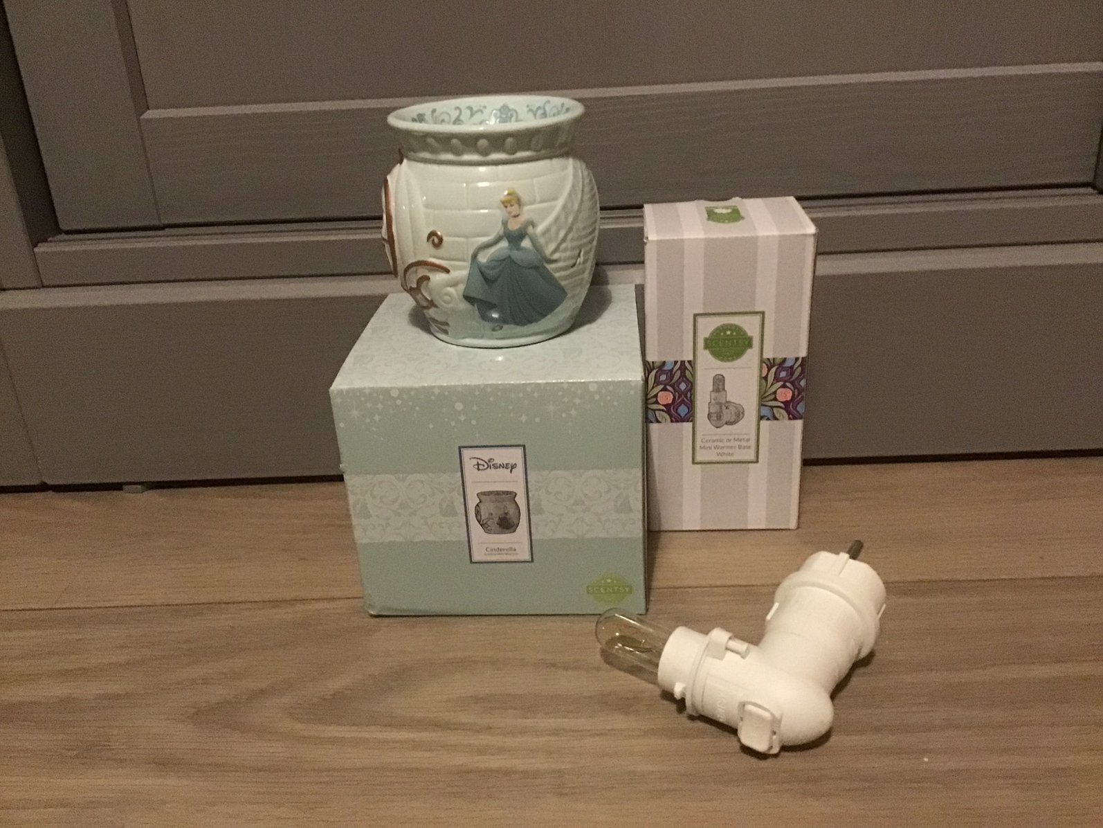 scentsy miniwarmer - Cinderella, Ophalen of Verzenden, Assepoester of Belle, Nieuw, Overige typen