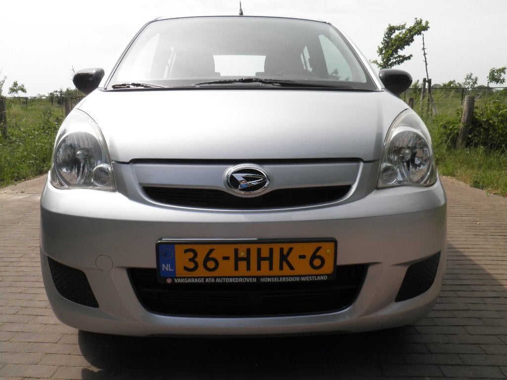 Daihatsu Cuore 1.0 5D AUT 2008 Grijs, Auto's, Stof, 600 kg, 18 €/maand, 4 stoelen