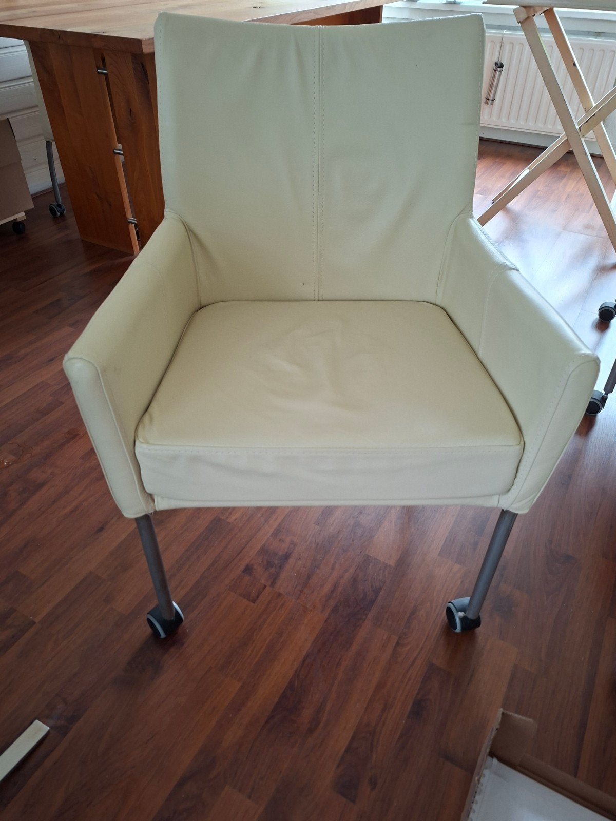 Crèmekleurige eetkamerstoelen 4 met wieltjes, Ophalen, Gebruikt, Overige kleuren, Leer