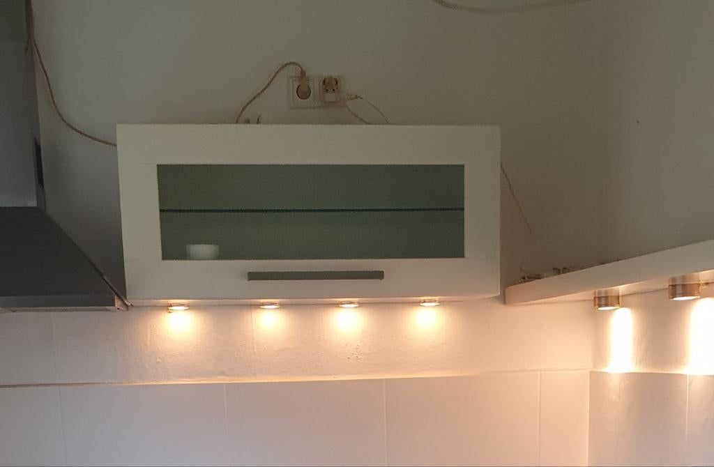 Keuken kastje en schap met spotjes, Huis en Inrichting, Keuken | Keukenelementen, Gebruikt, Wit, Ophalen of Verzenden