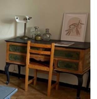 Brocante bureau met groene lades en Queen Anne pootjes, Ophalen of Verzenden