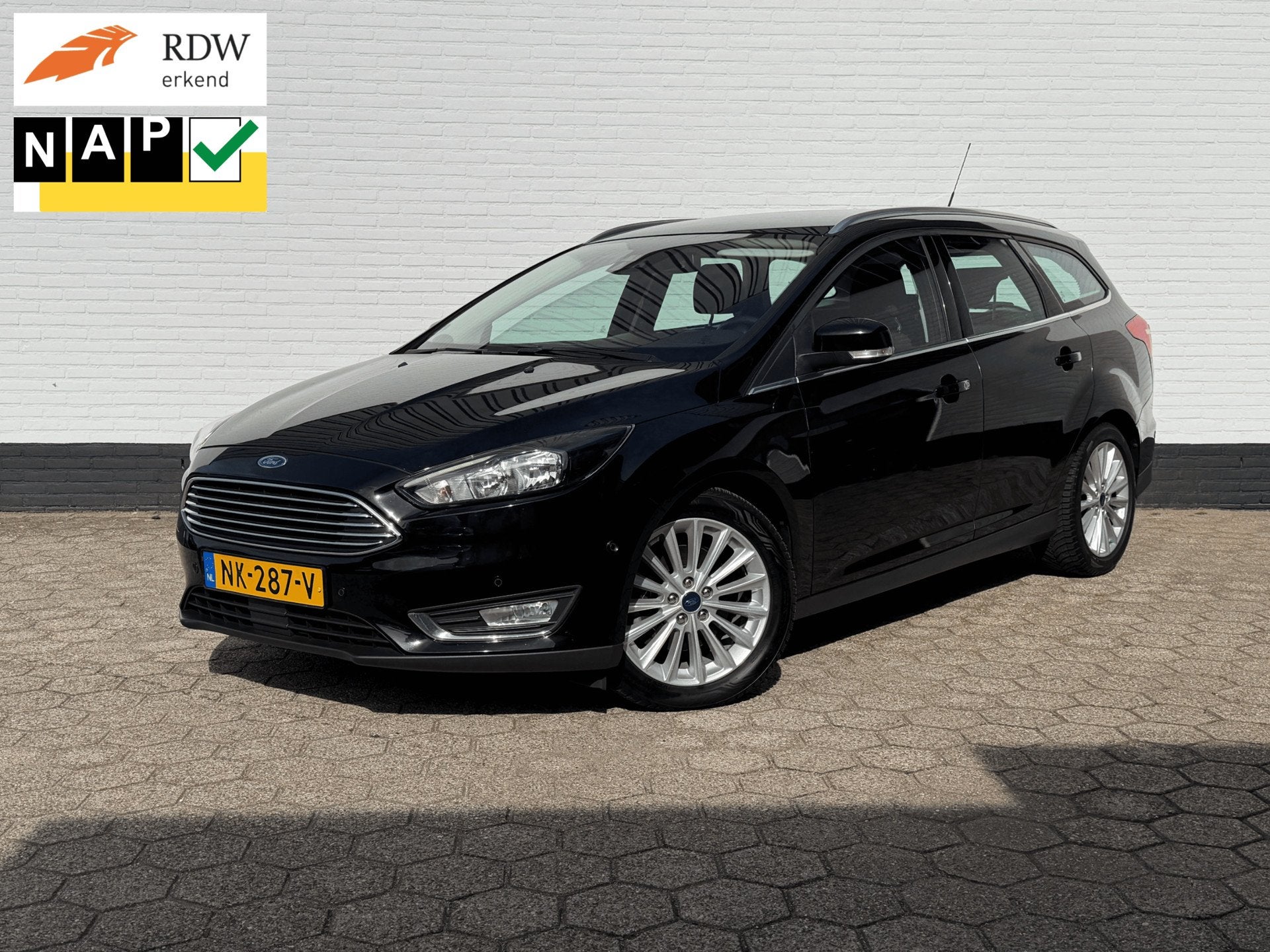 Ford Focus Wagon 2.0 TDCI Titanium ACC l CLIMA l TREKHAAK!, Auto's, 4 cilinders, 150 pk, Zwart, Origineel Nederlands