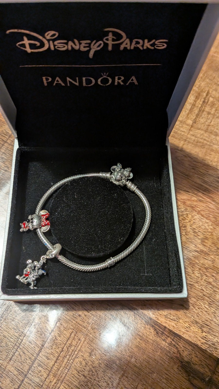 Pandora x Disney armband, Minnie sluiting + bedels, Ophalen of Verzenden, Zo goed als nieuw, Zilver, Zilver