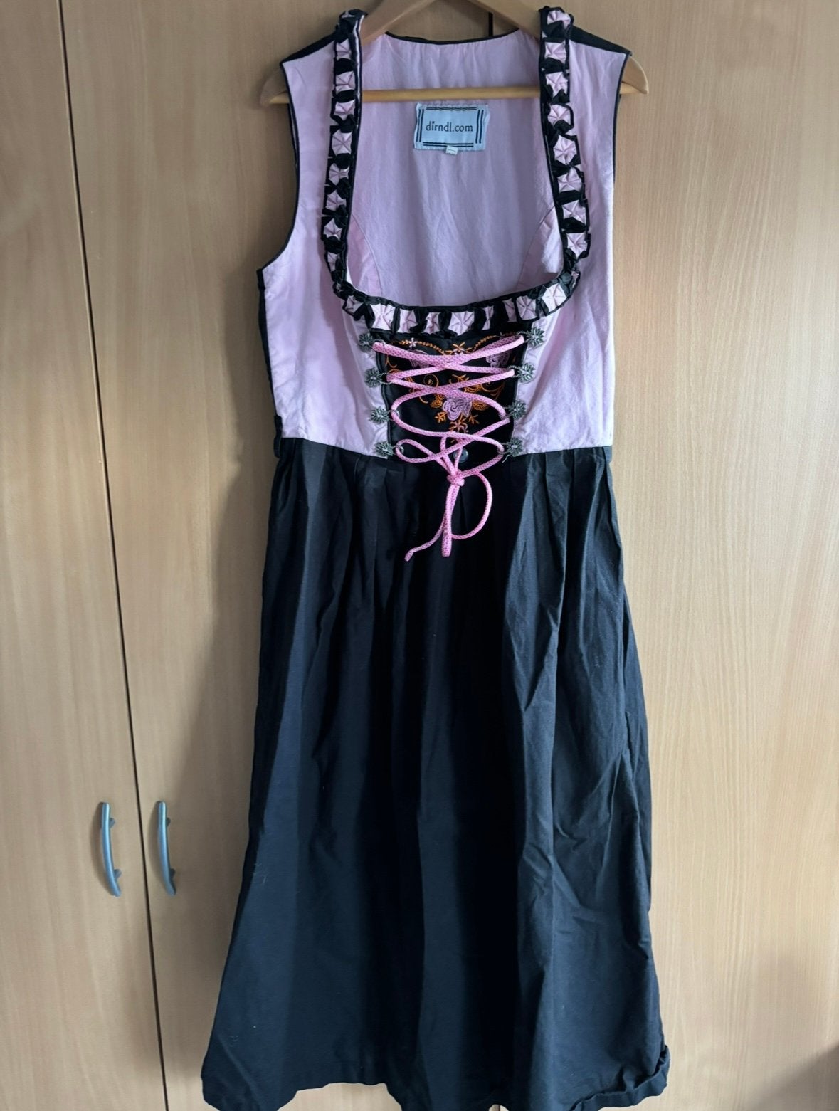 Oktoberfest Tiroler Dirndl jurk maat 36, Ophalen of Verzenden, Zo goed als nieuw, Maat 38/40 (M), Overige thema's