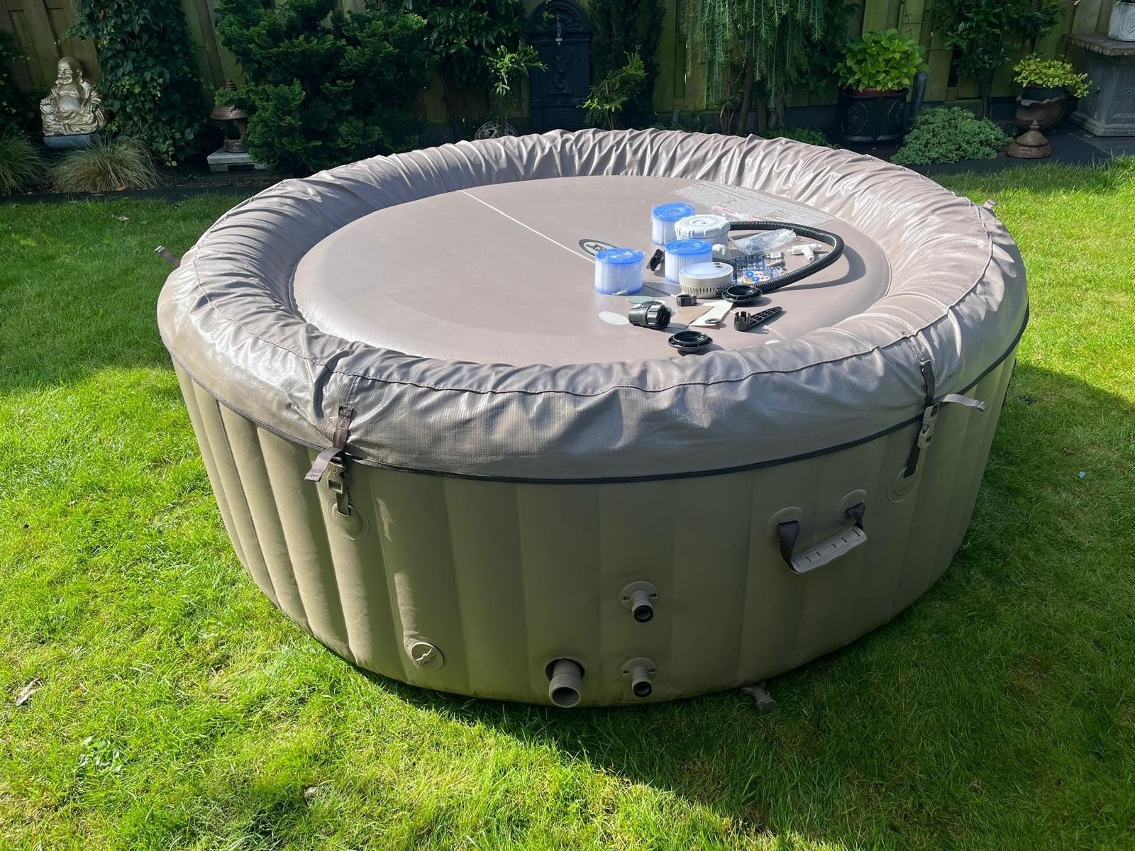Intex 4-persoons opblaasbare jacuzzi (zonder pomp), Ophalen of Verzenden, Zo goed als nieuw, Rond, Opblaaszwembad