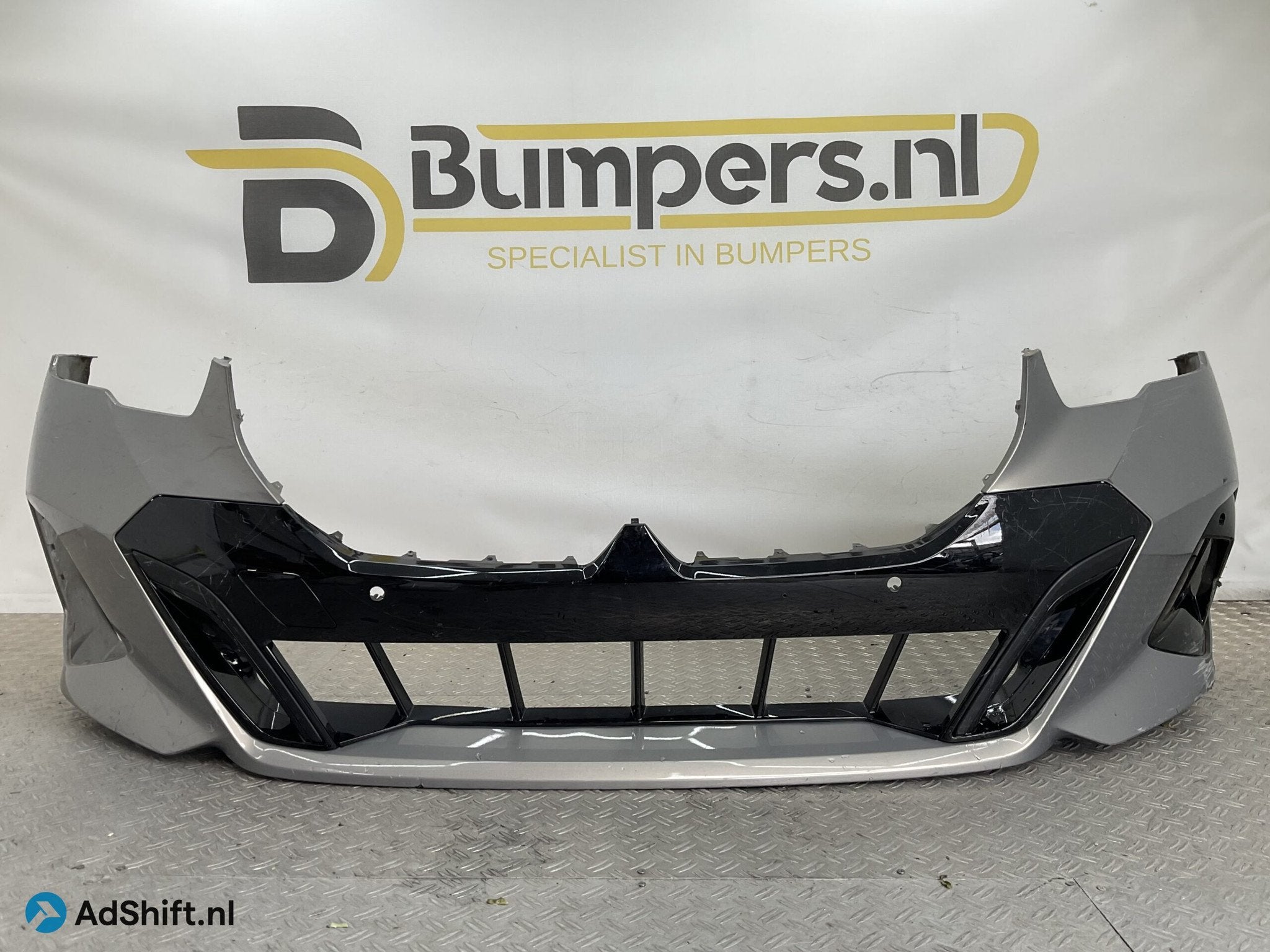 Bumper BMW 5 G60 G61 M-Pakket MPakket 23- 51118084653 Voorbu, Bumper