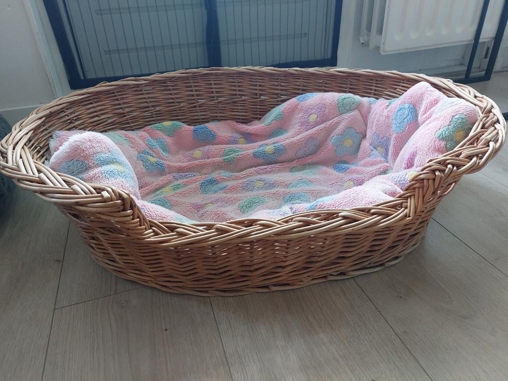 Rieten honden / katten mand, Dieren en Toebehoren, Hondenmanden, Ophalen, Gebruikt, Riet