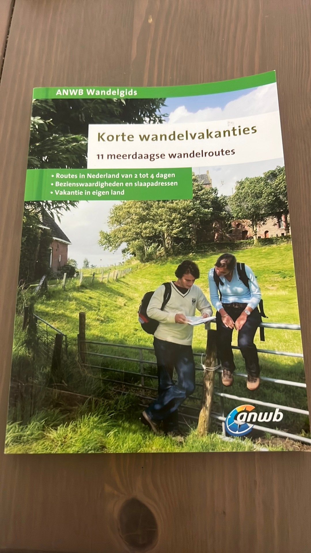 Korte wandelvakanties, Fiets- of Wandelgids, Ophalen of Verzenden, Zo goed als nieuw, ANWB