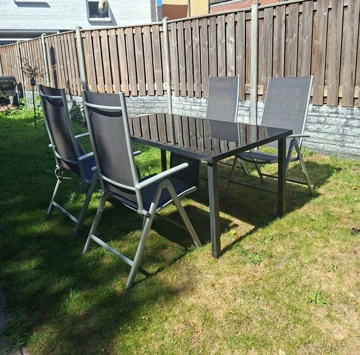 Tuinset met 4 stoelen en tafel mag ook los verkocht worden, Ophalen, 4 zitplaatsen, Aluminium, Zo goed als nieuw