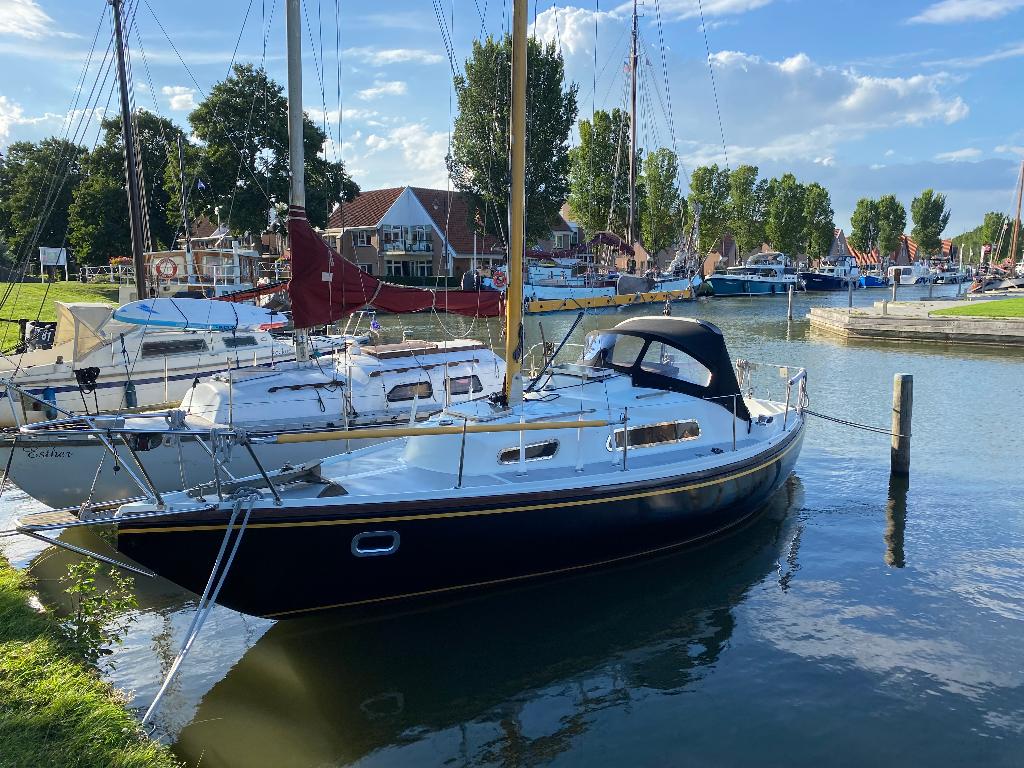 Kajuitzeilboot - Defender 27, Watersport en Boten, Kajuitzeilboten en Zeiljachten, Ophalen, Gebruikt, Polyester, Diesel