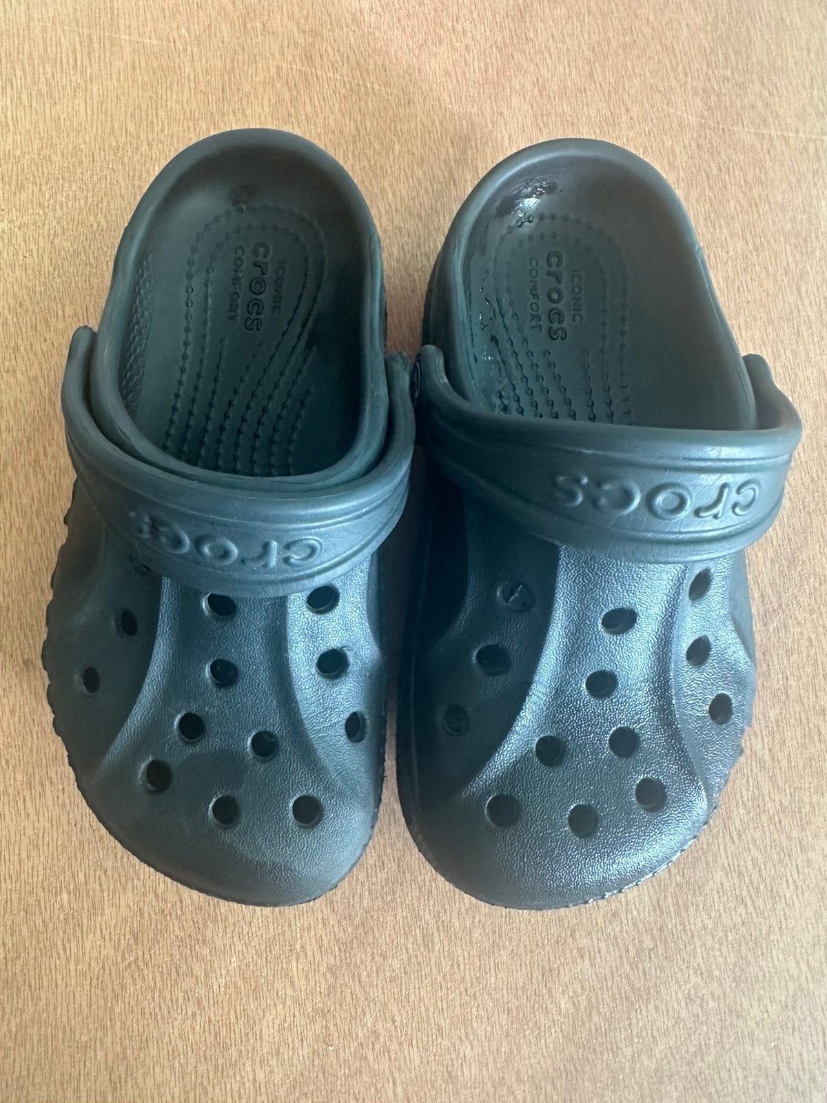 Crocs 2 paar Zwart Maat C8, Ophalen of Verzenden, Zo goed als nieuw, Jongen of Meisje, Overige typen
