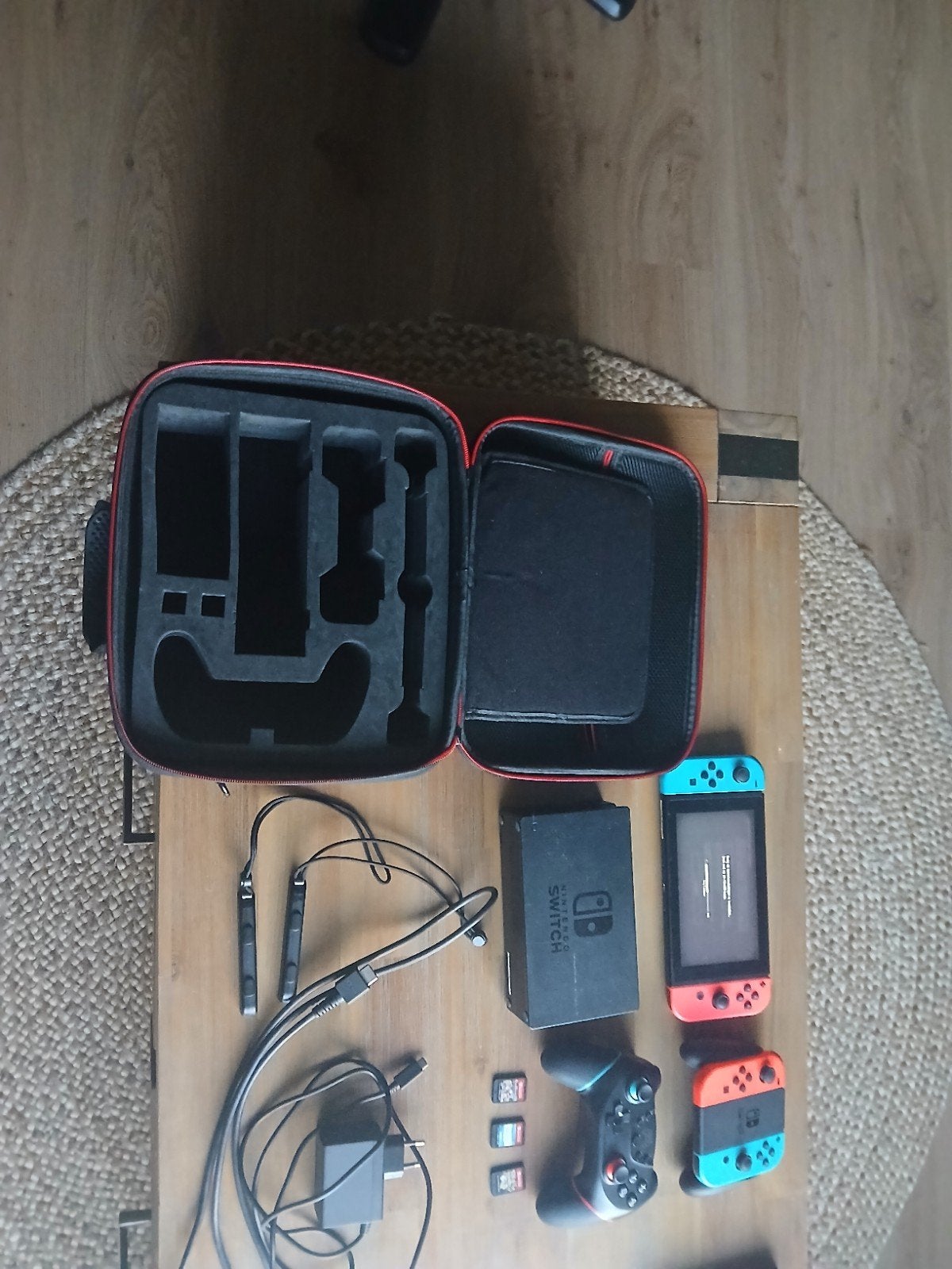 Complete Nintendo switch set+3 games+128 GB Micro sd kaart, Ophalen, Switch Original, Met 3 controllers of meer, Gebruikt
