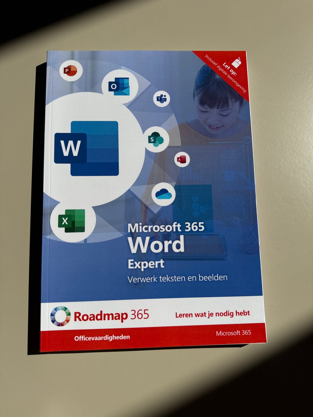 Microsoft 365 Word Expert - Verwerk teksten en beelden, Ophalen of Verzenden, Nieuw, MBO