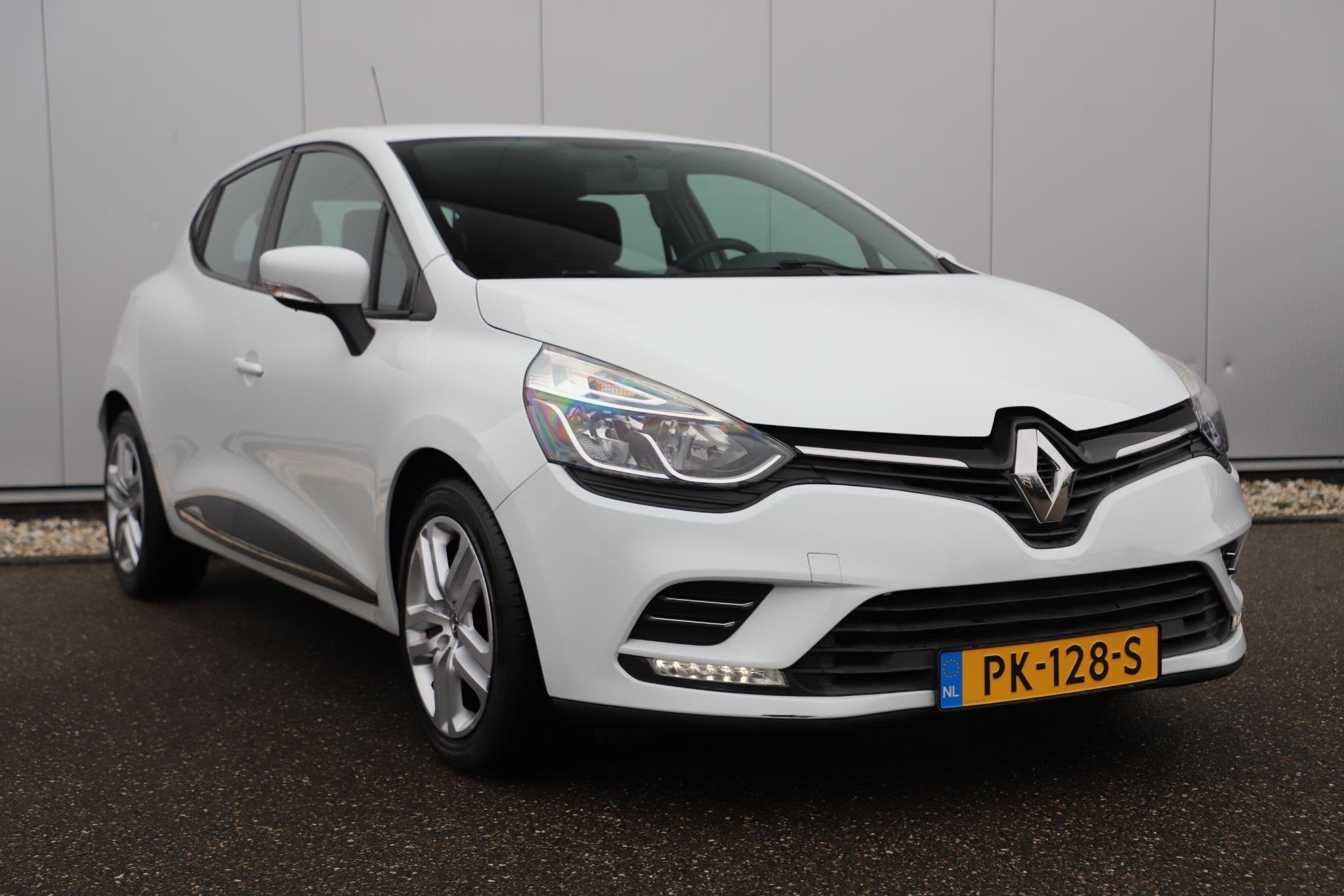 Renault Clio 0.9 TCe Zen |NAP|LED| Navigatie Bluetooth Airco, Voorwielaandrijving, 898 cc, Stof, Gebruikt