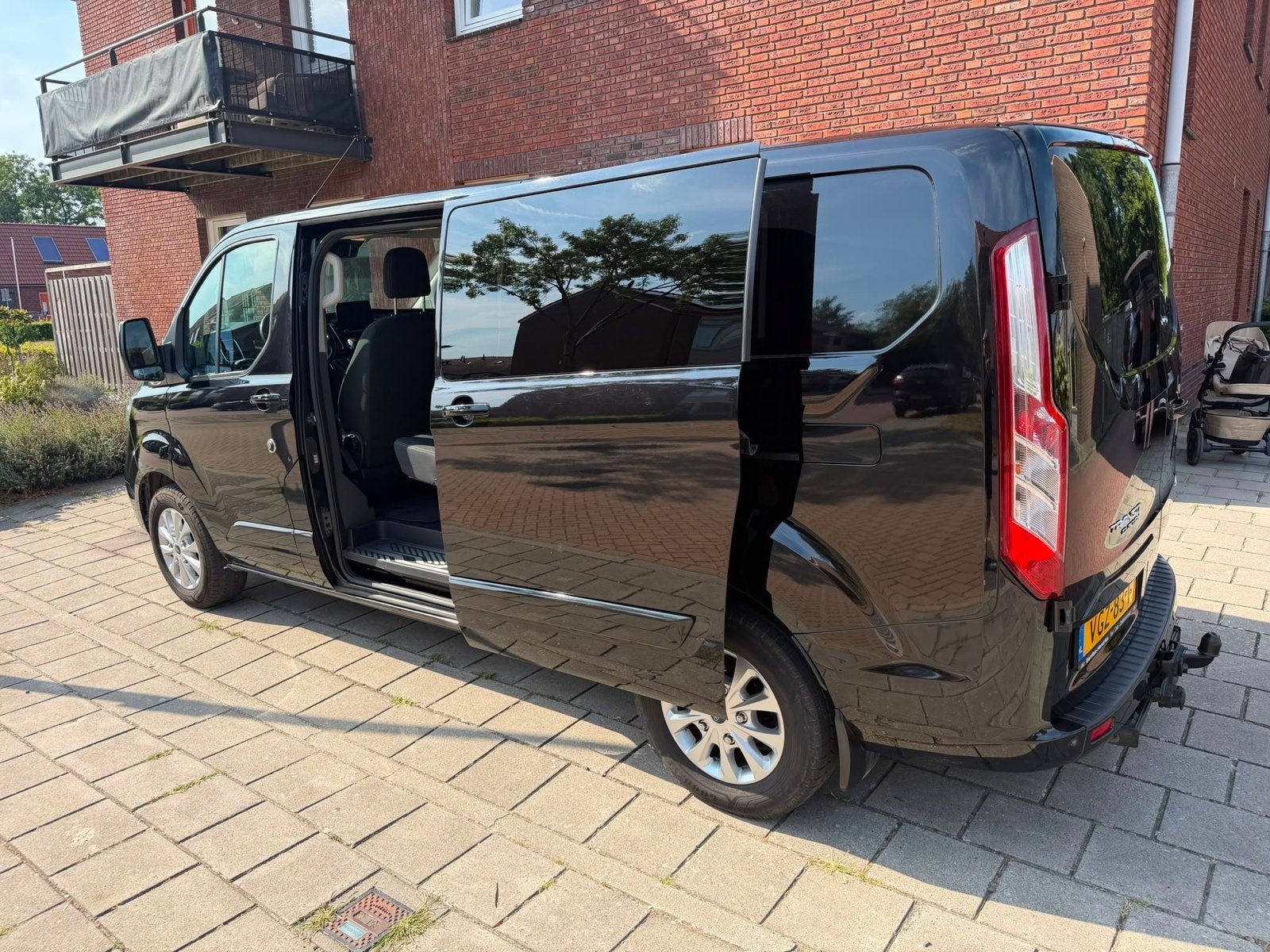 Ford Transit Custom Gbdc 2.0 Tdci 170PK 340 L2h1 Automaat, Auto's, 1995 cc, 4 cilinders, 2087 kg, Zwart