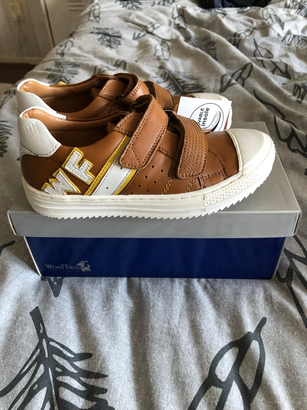 Woeffies bruin leren schoenen met klittenband - Maat 32, Jongen of Meisje, Schoenen, Nieuw, Ophalen of Verzenden