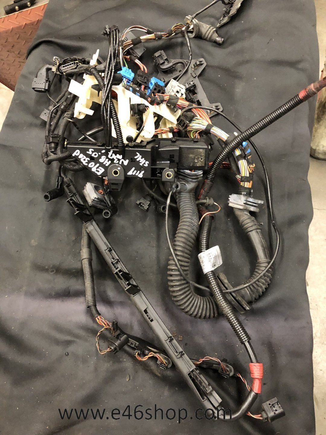 KABELBOOM BMW E90 E91 320D M47N2 MOTOR HANDBAK 2005, Gebruikt, -, -, Ophalen of Verzenden