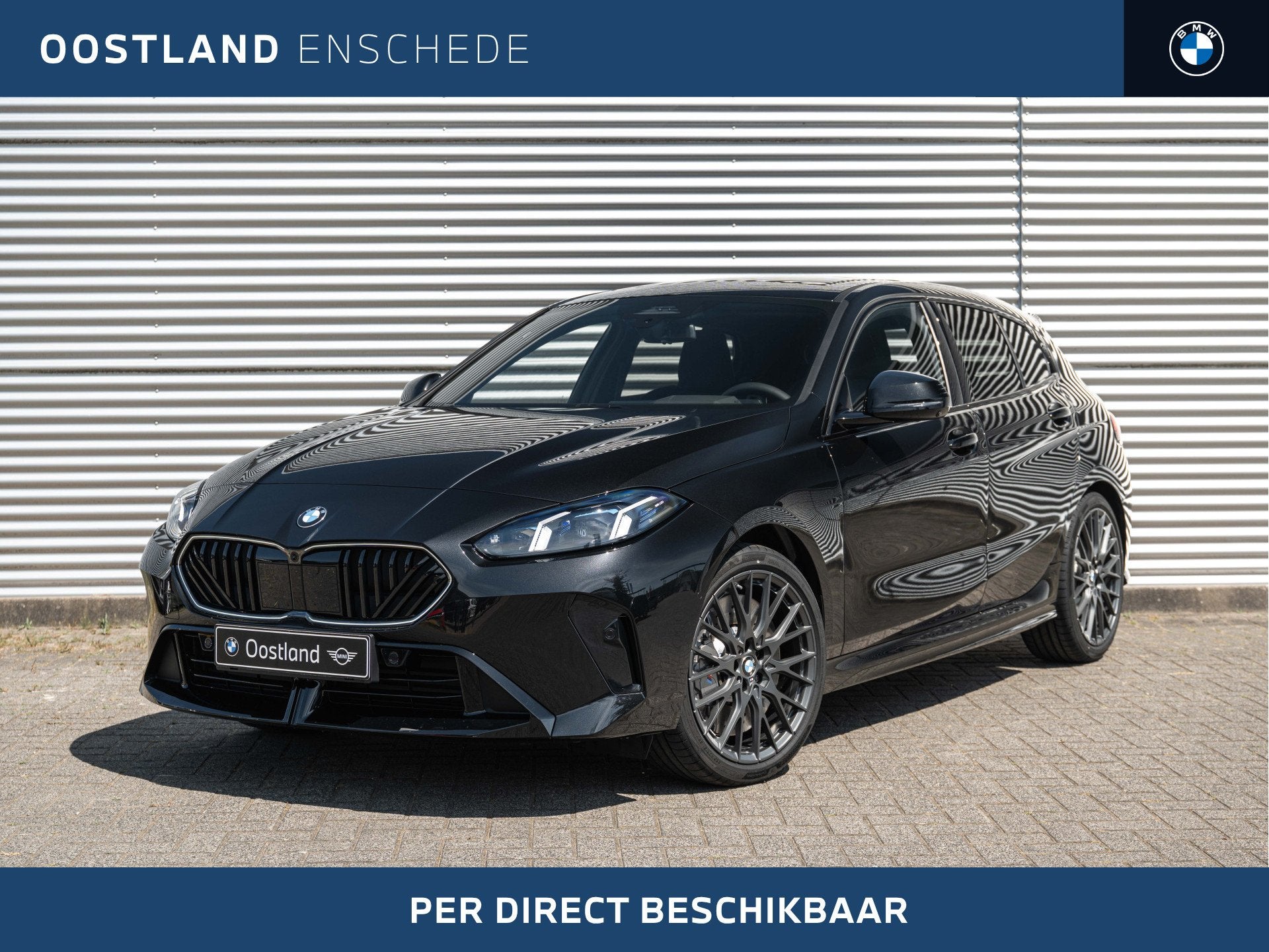 BMW 1 Serie 120 M Sport Automaat / Panoramadak / Sportstoele, Auto's, Zwart, 156 pk, Zwart, Bedrijf