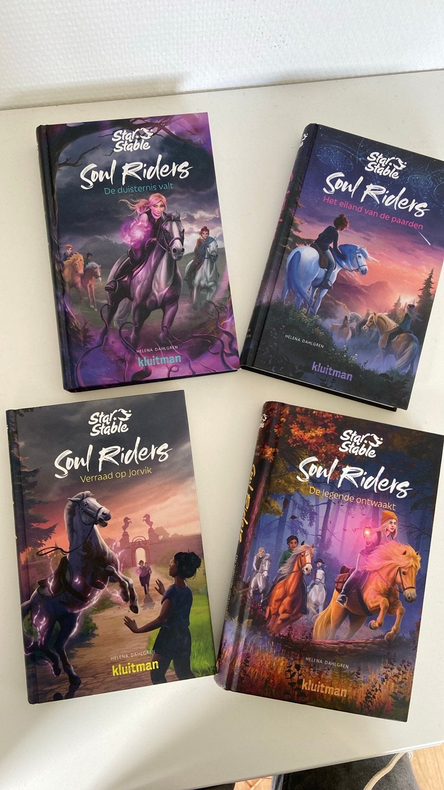 Star Stable Soul Riders Boekenreeks (4 boeken), Boeken, Ophalen of Verzenden, Zo goed als nieuw, Fictie